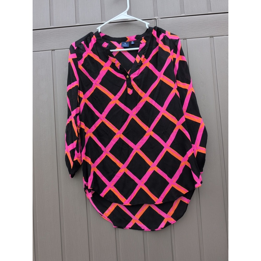 KAARI shirt size Medium 3 /4 sleeve stretch blouse top
